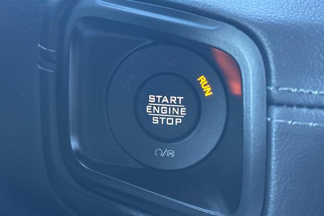 2025 Jeep Wrangler - $32,776