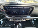 2025 Wrangler Thumbnail 19