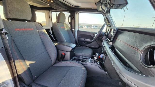 2025 Jeep Wrangler Rubicon X