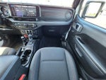 2025 Wrangler Thumbnail 26