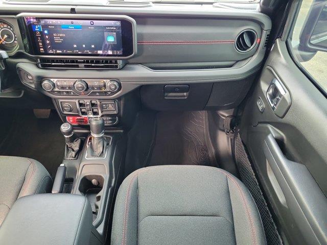 2025 Jeep Wrangler - $41,772