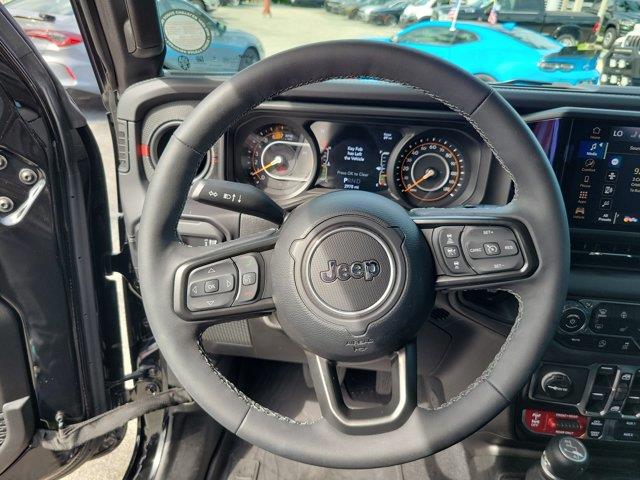 2025 Jeep Wrangler - $41,772