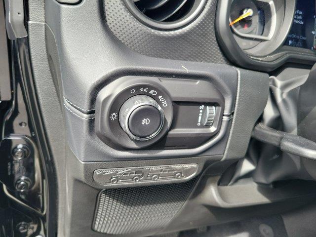 2025 Jeep Wrangler - $41,772
