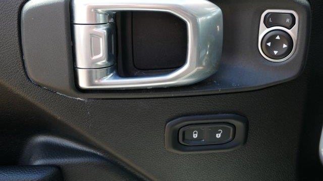 2025 Jeep Wrangler Rubicon X