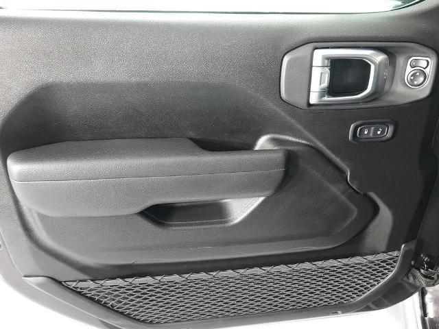 2025 Jeep Wrangler - $36,495