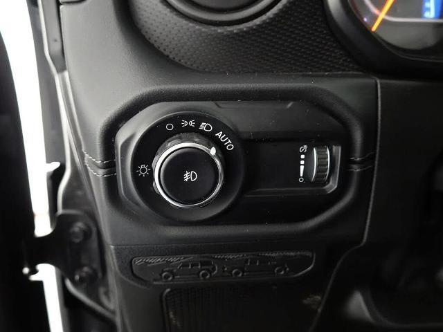 2025 Jeep Wrangler - $36,495