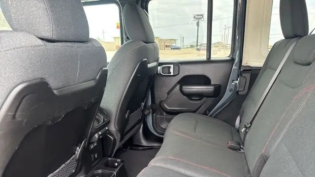 2025 Jeep Wrangler Rubicon X