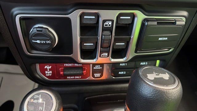 2025 Jeep Wrangler Rubicon X