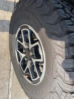 2024 Wrangler Thumbnail 4