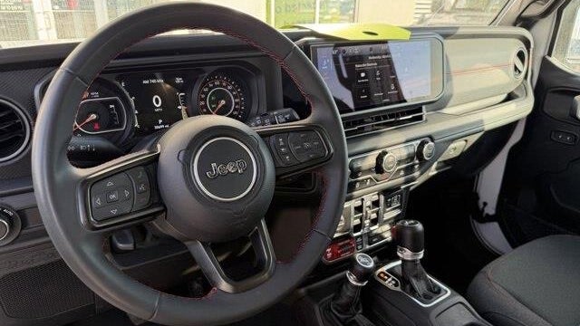 2025 Jeep Wrangler Rubicon X
