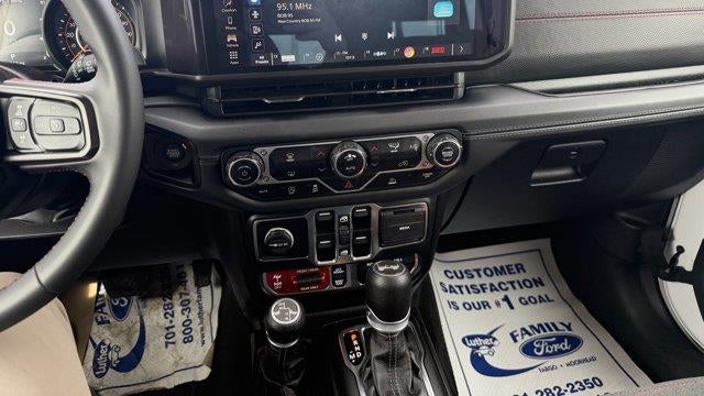 2025 Jeep Wrangler Rubicon X