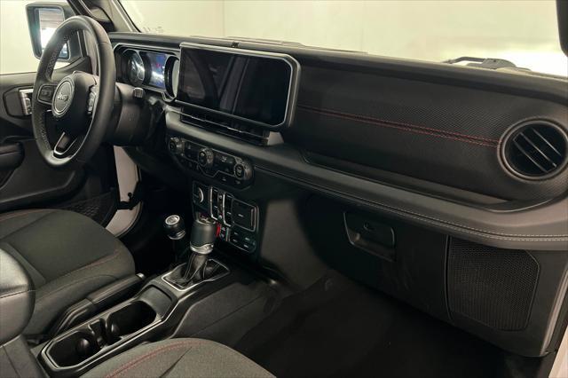 2025 Jeep Wrangler - $34,999