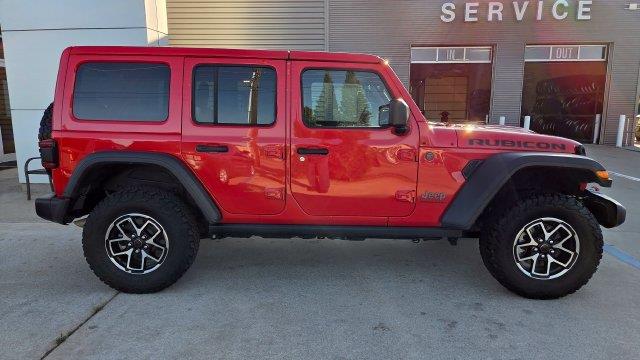 2025 Jeep Wrangler - $37,901