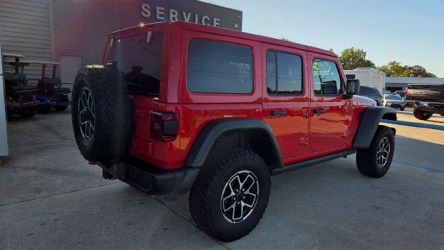 2025 Jeep Wrangler - $37,901