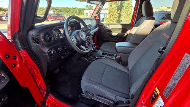 2025 Jeep Wrangler - $37,901