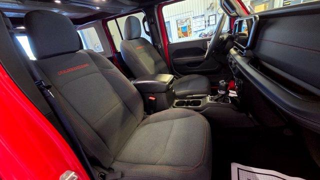 2025 Jeep Wrangler - $37,901