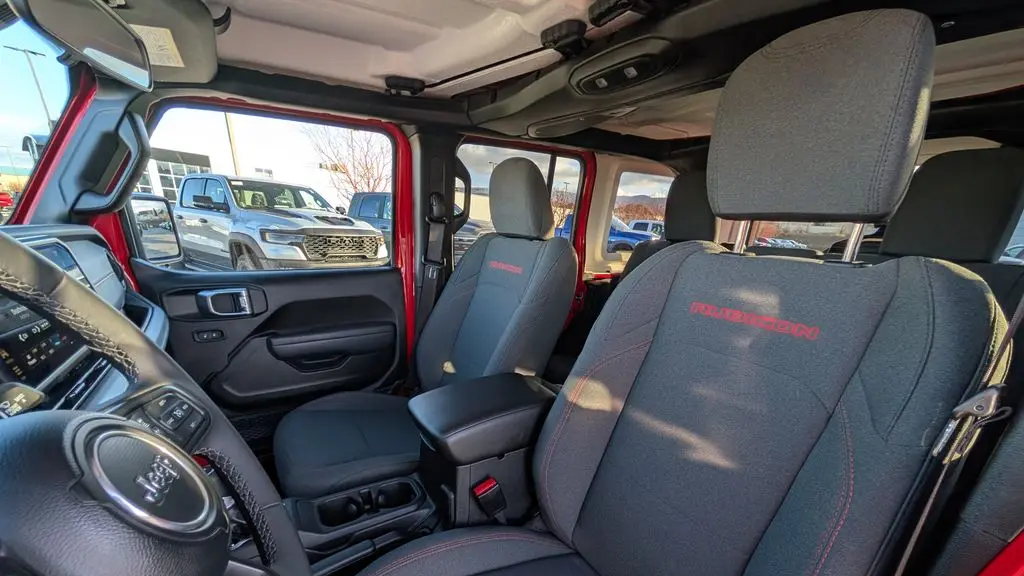 2025 Jeep Wrangler Rubicon