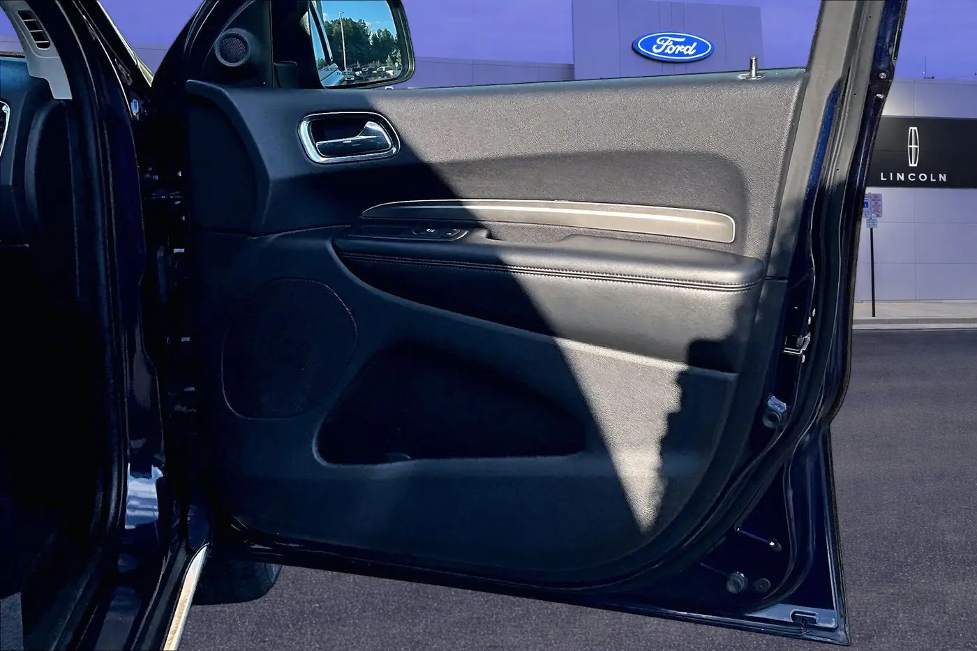 2017 Dodge Durango - $14,200