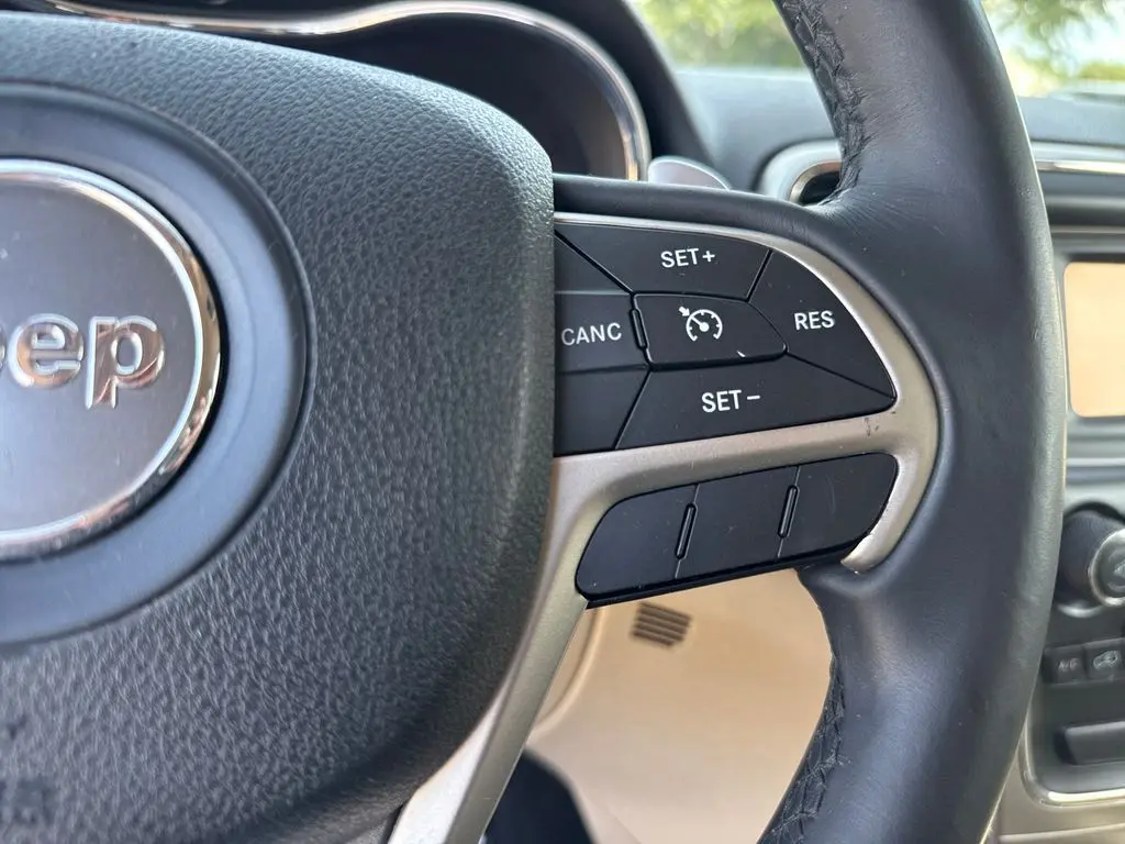 2014 Jeep Cherokee - $9,900