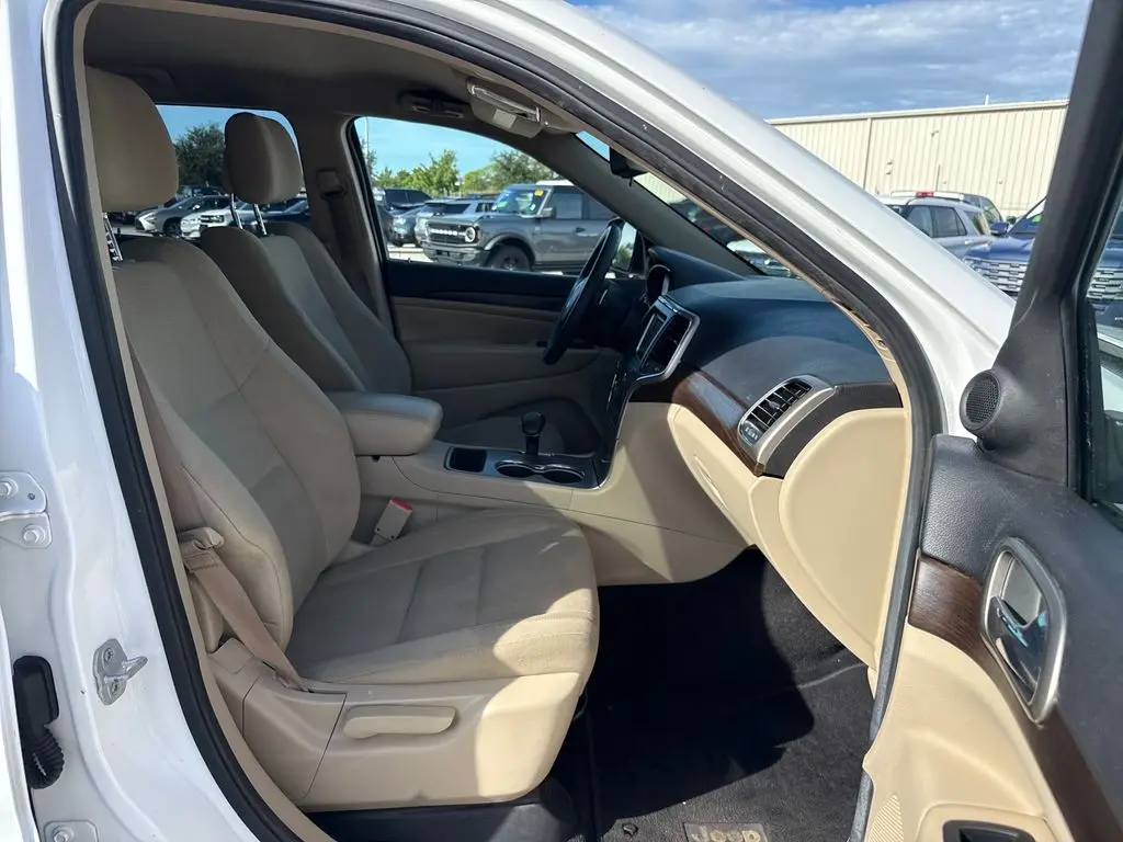 2014 Jeep Cherokee - $9,900