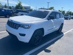 2019 Grand Cherokee Thumbnail 3