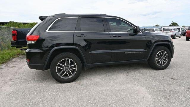 2019 Jeep Grand Cherokee Laredo