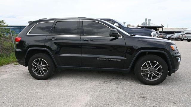 2019 Jeep Grand Cherokee Laredo
