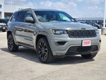 2019 Grand Cherokee Thumbnail 3