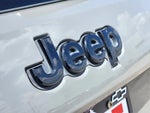 2019 Grand Cherokee Thumbnail 12