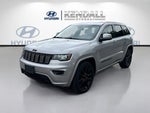 2017 Grand Cherokee Thumbnail 3