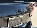 2021 Grand Cherokee Thumbnail 13