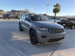 2020 Grand Cherokee Thumbnail 3