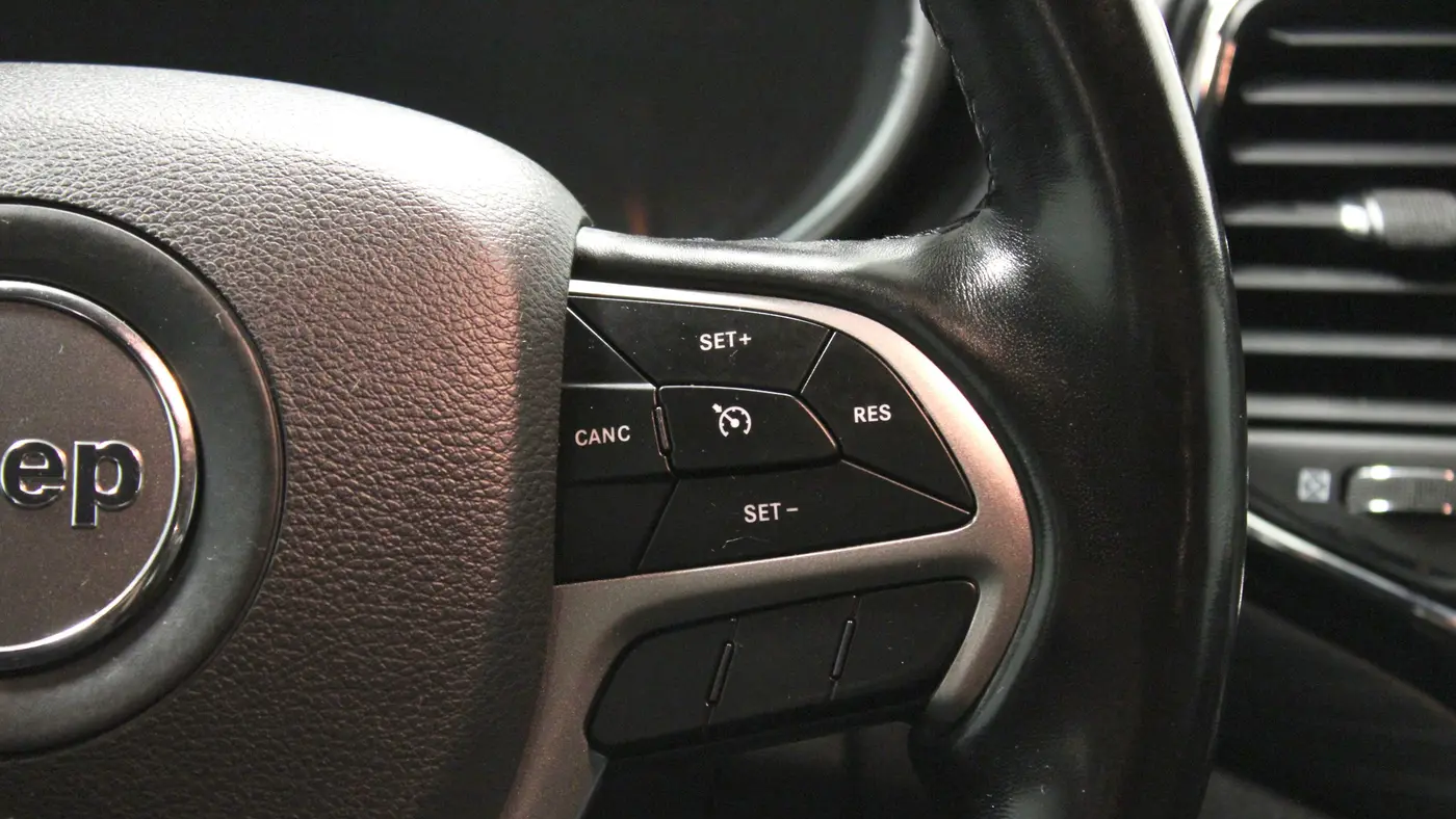 2020 Jeep Grand Cherokee Laredo