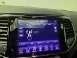 2019 Grand Cherokee Thumbnail 16