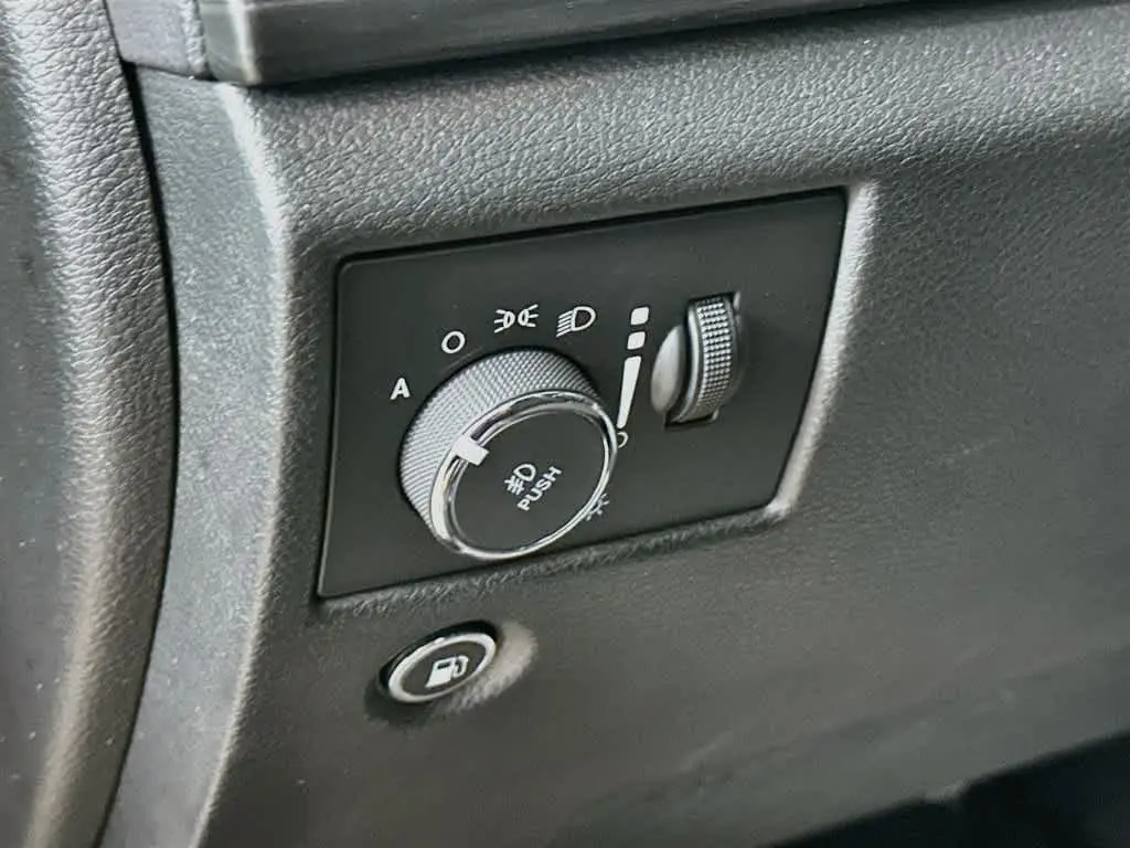 2019 Jeep Cherokee - $15,765