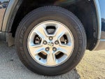 2016 Grand Cherokee Thumbnail 13