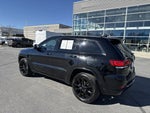 2019 Grand Cherokee Thumbnail 3