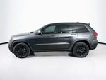 2019 Grand Cherokee Thumbnail 3