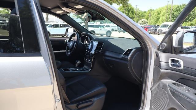 2020 Jeep Grand Cherokee Laredo