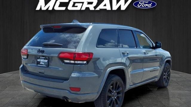 2020 Jeep Grand Cherokee Laredo