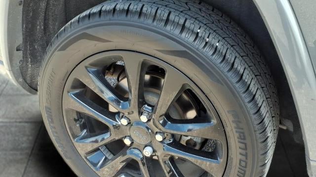 2020 Jeep Grand Cherokee Laredo
