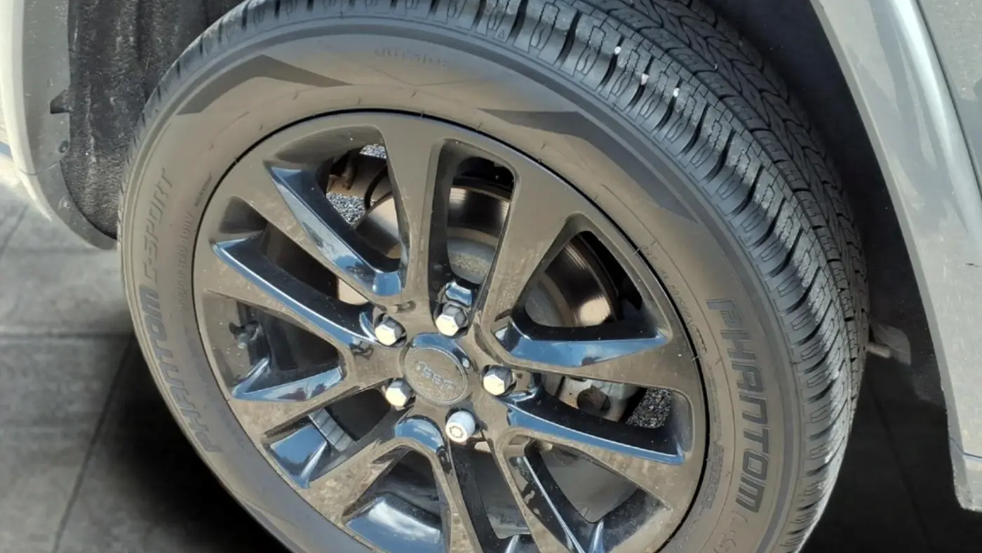 2020 Jeep Grand Cherokee Laredo