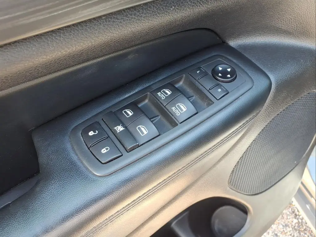 2020 Jeep Cherokee - $14,987