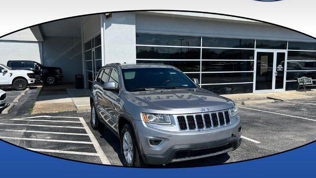 Preowned 2015 Jeep Grand Cherokee Laredo for Sale