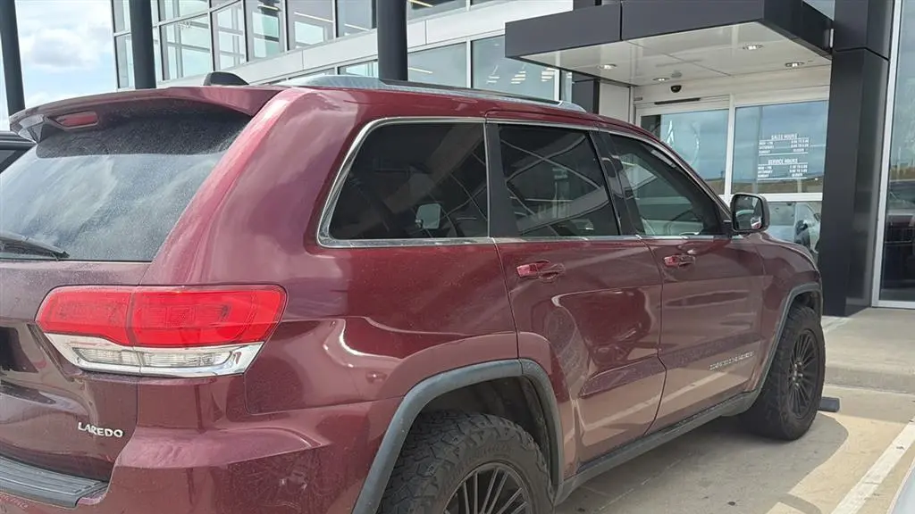 Preowned 2016 Jeep Grand Cherokee Laredo for Sale
