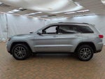 2017 Grand Cherokee Thumbnail 4