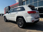 2017 Grand Cherokee Thumbnail 3
