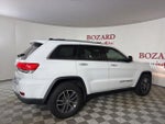 2017 Grand Cherokee Thumbnail 9