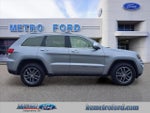 2017 Grand Cherokee Thumbnail 2