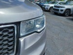 2020 Grand Cherokee Thumbnail 3